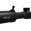 Noxar Magnar 1-8x24 WA – puškohľad s dvojfarebným podsvietením a otvorenými vežičkami